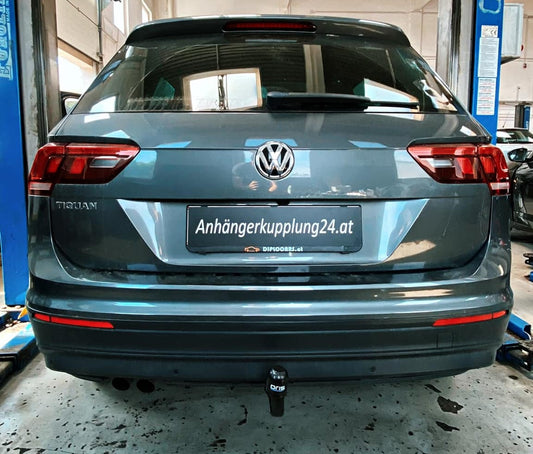 Nachrüstung einer abnehmbaren Anhängerkupplung am VW Tiguan 